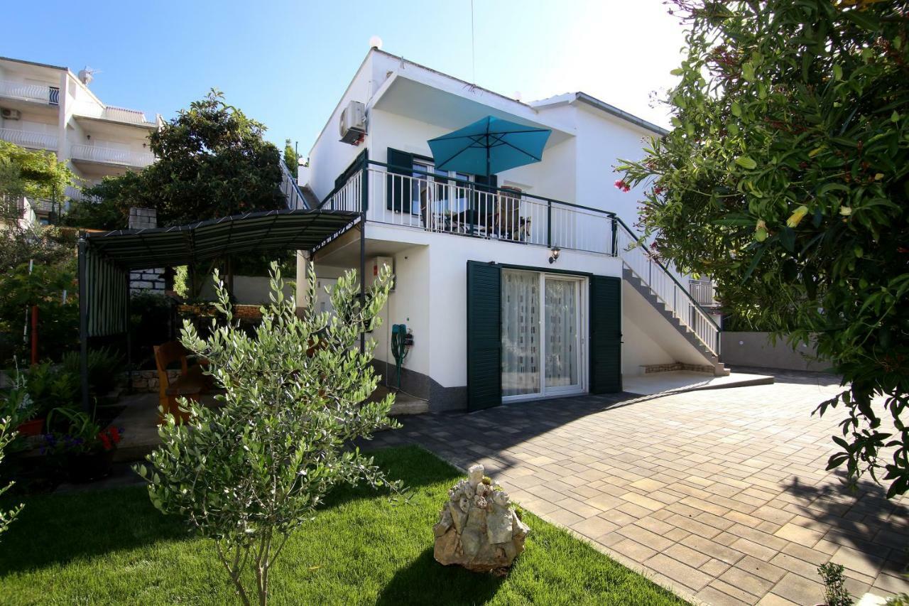트로기르 Luxury House With Pool 빌라 외부 사진
