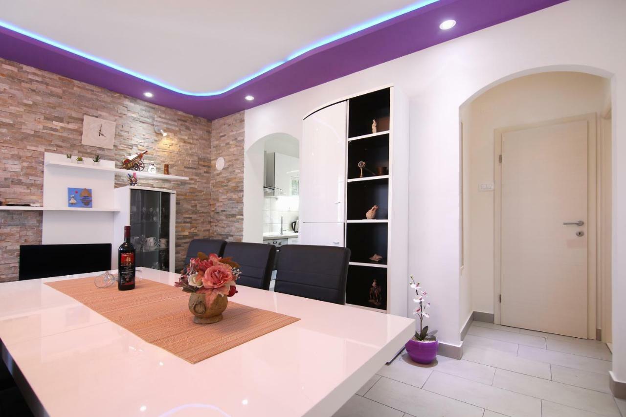 트로기르 Luxury House With Pool 빌라 외부 사진
