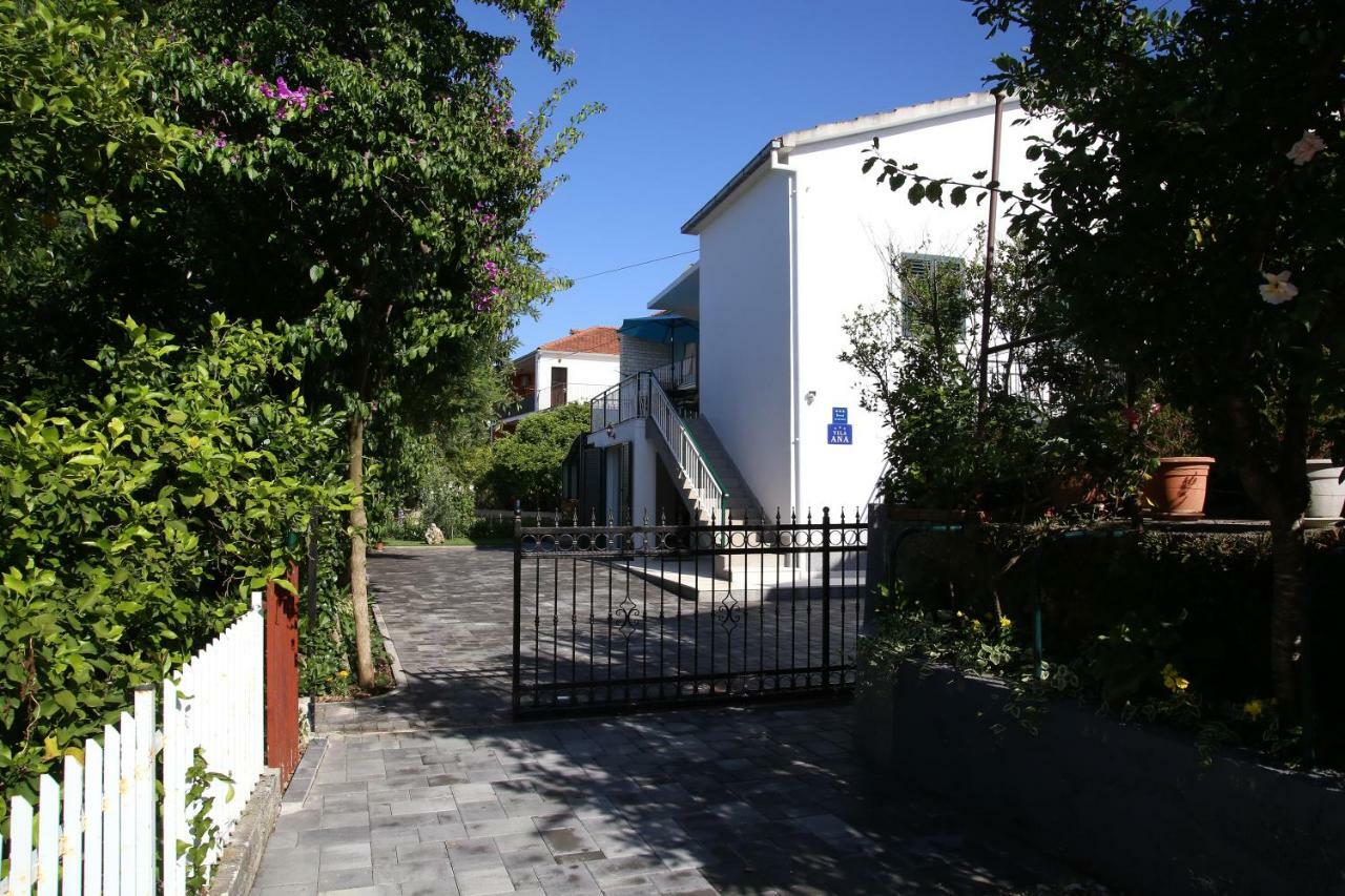 트로기르 Luxury House With Pool 빌라 외부 사진